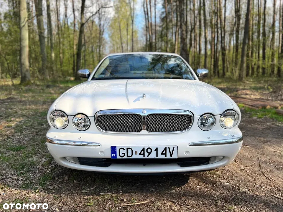 Jaguar XJ - 3