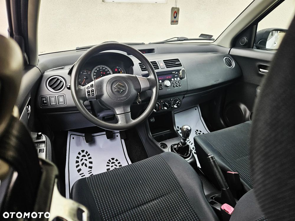Suzuki Swift - 7