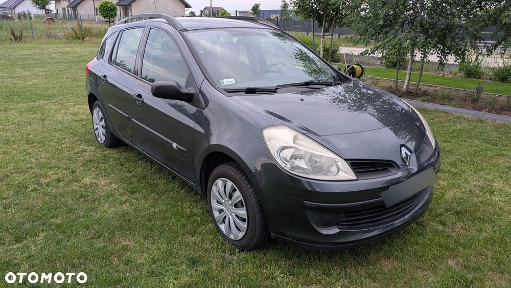 Renault Clio - 9