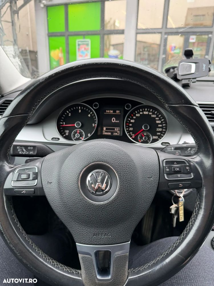 Volkswagen Passat 2.0 TDI BlueMotion Technology DSG Highline - 4