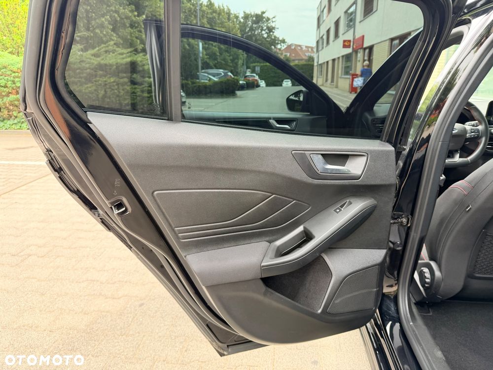 Ford Focus - 21