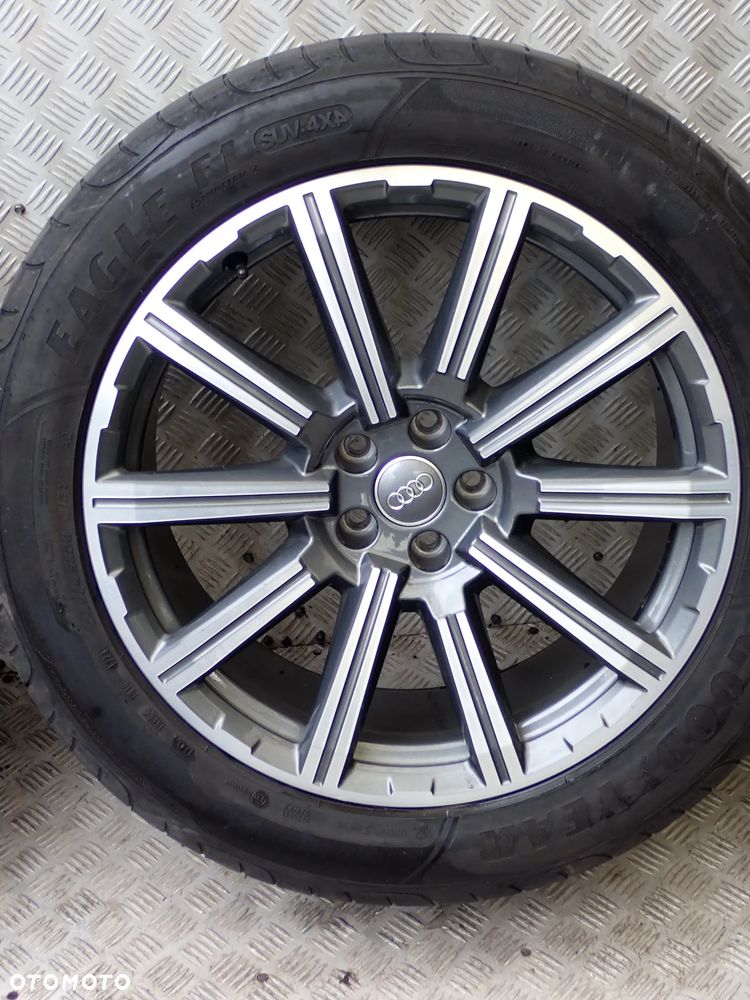 FELGI ALUMINIOWE AUDI  9JX20  ET 33  5X112  4M0601025 AD/ AE - 5