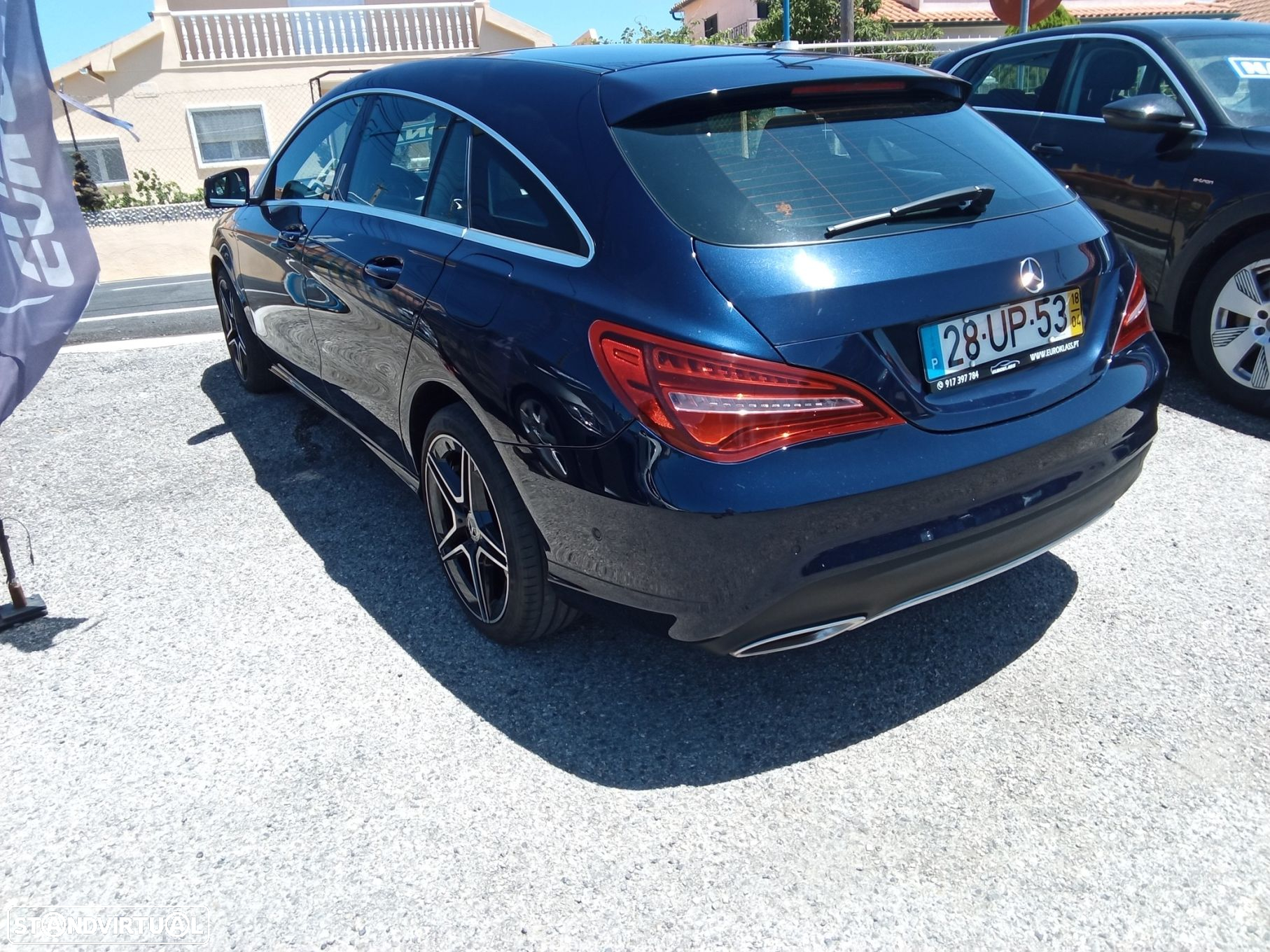 Mercedes-Benz CLA 180 d Shooting Brake - 9