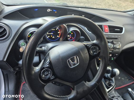Honda Civic 1.6 i-DTEC Lifestyle Black Edition - 6