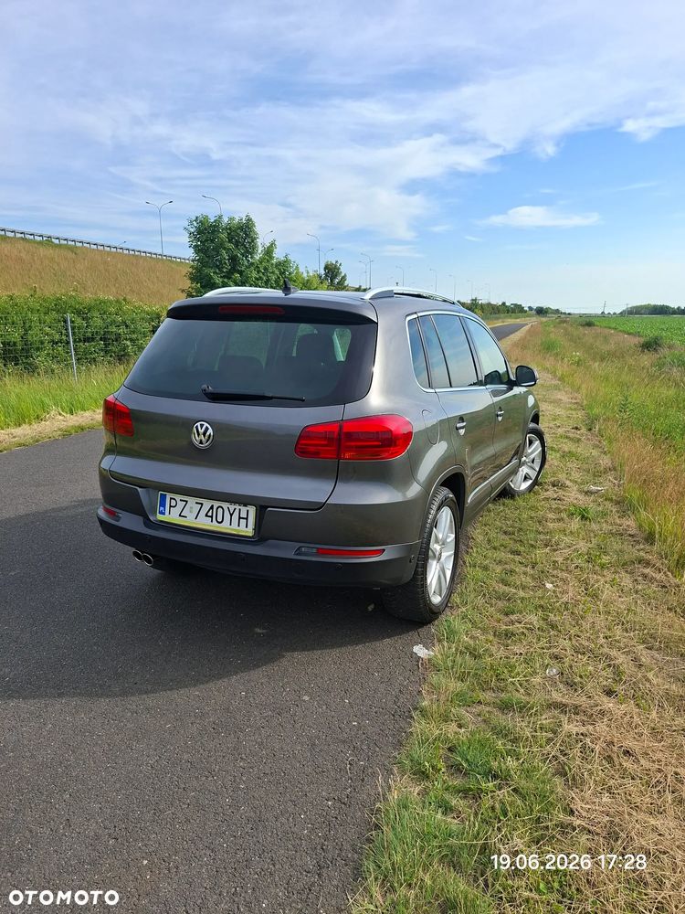 Volkswagen Tiguan 2.0 TDI DPF 4Motion BlueMotion Technology DSG Sport & Style - 8