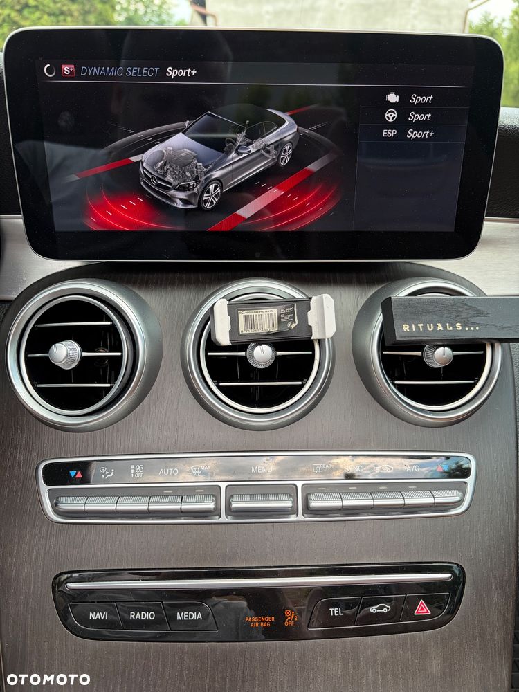 Mercedes-Benz Klasa C 180 9G-TRONIC AMG Line Plus - 25