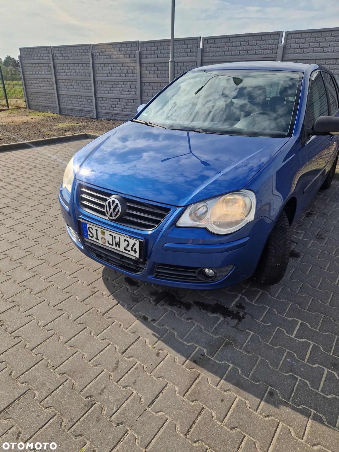 Volkswagen Polo 1.4 16V Comfortline - 1