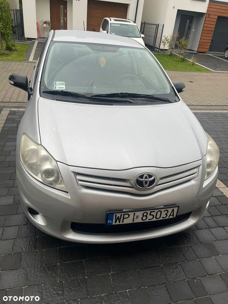 Toyota Auris - 3