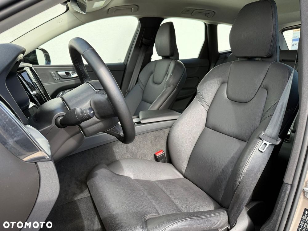 Volvo XC 60 - 13
