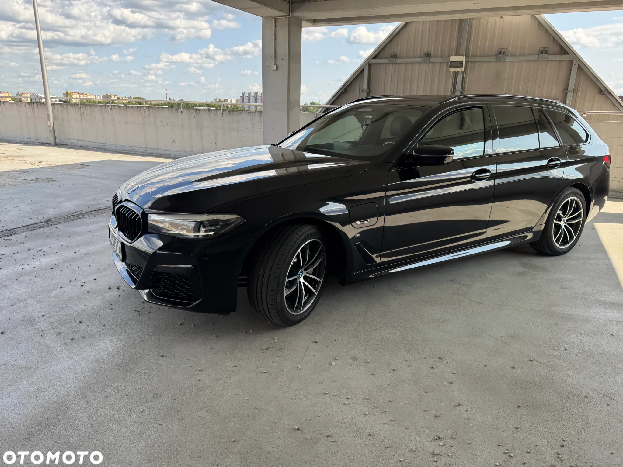 BMW Seria 5 530e xDrive M Sport sport - 11