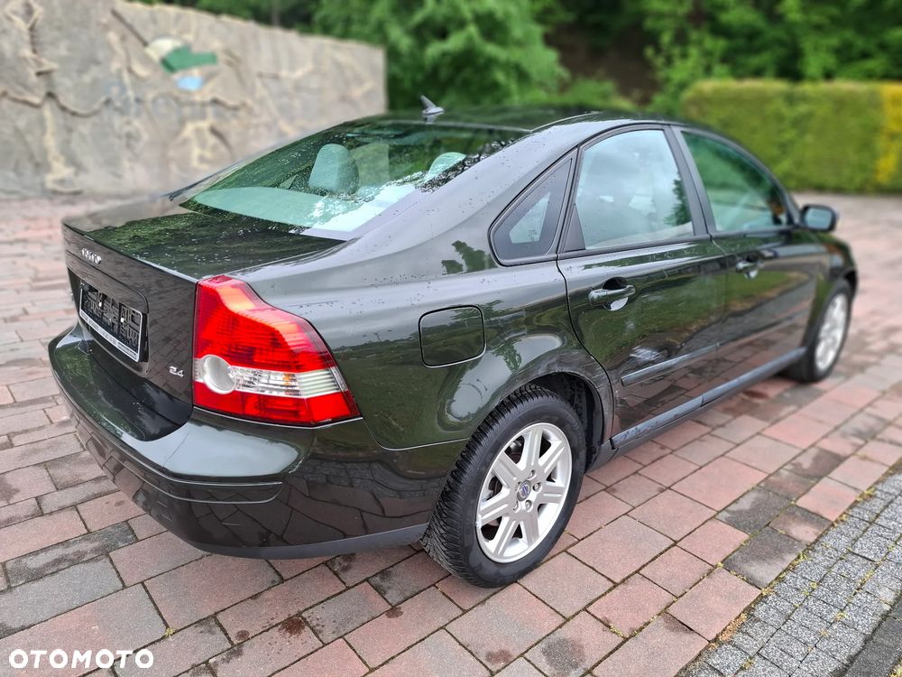 Volvo S40 2.4 Momentum - 5