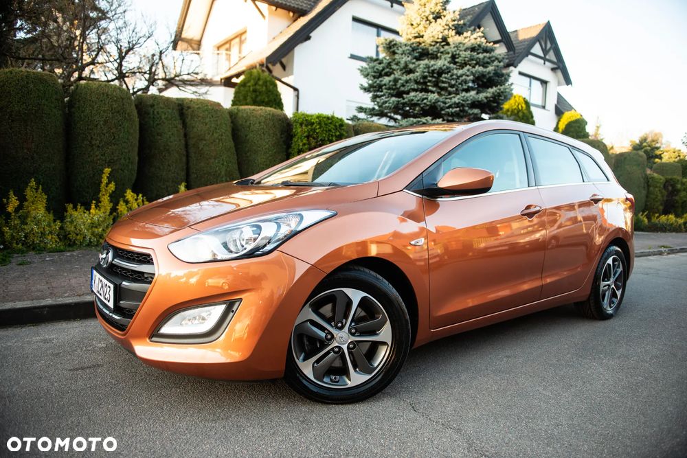 Hyundai i30 1.6 GDI Premium - 1