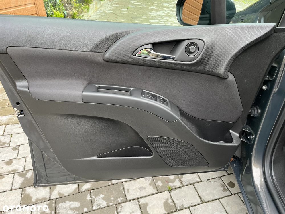 Opel Meriva - 16