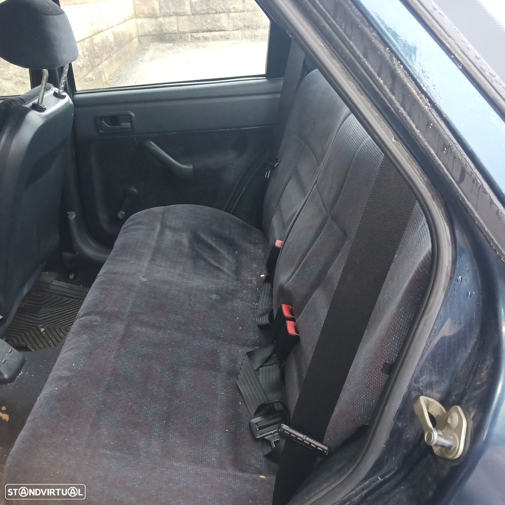 Ford Escort 1.3 CL - 6