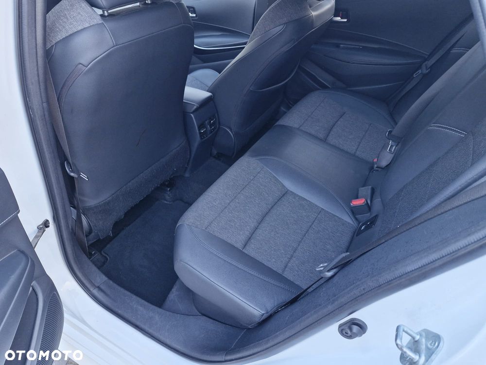 Toyota Corolla 1.8 Hybrid Comfort - 14