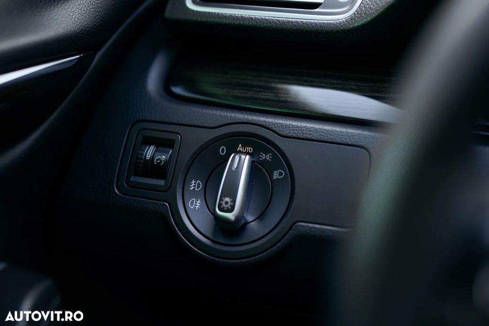 Volkswagen Passat CC 2.0 TDI DPF DSG - 33
