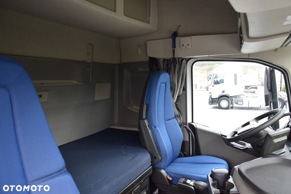 Volvo FH500 / EURO 6 / NOWY MODEL / KLIMATYZACJA POSTOJOWA / ACC / LEDY / 2 ZBIORNIKI / 2022 / NISKI PRZEBIEG / SERWISOWANY / SPROWADZONY - 39