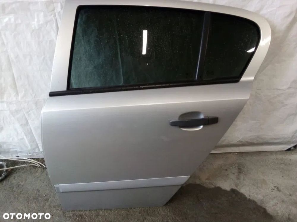 Drzwi tylne tylne opel astra H