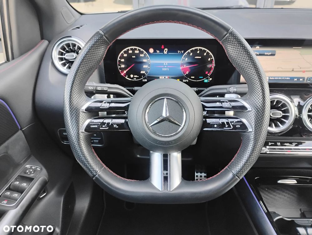 Mercedes-Benz Klasa B 200 AMG Line 7G-DCT - 18