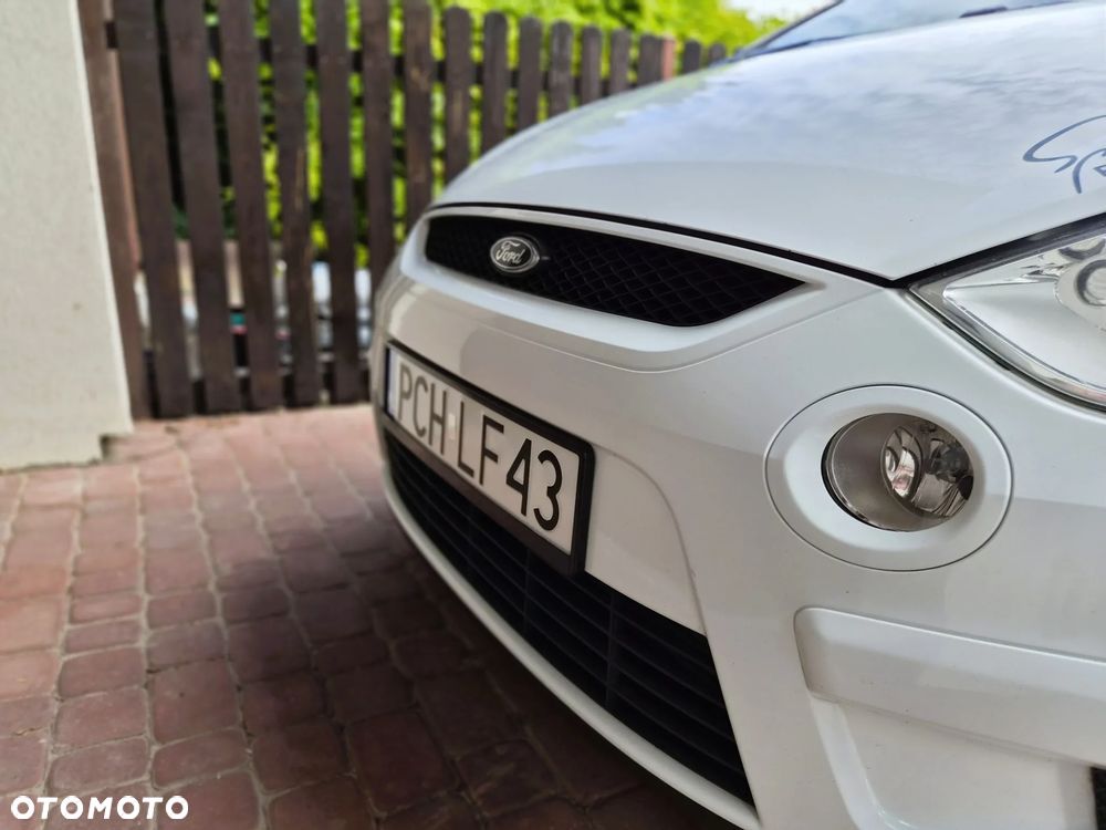Ford S-Max - 33