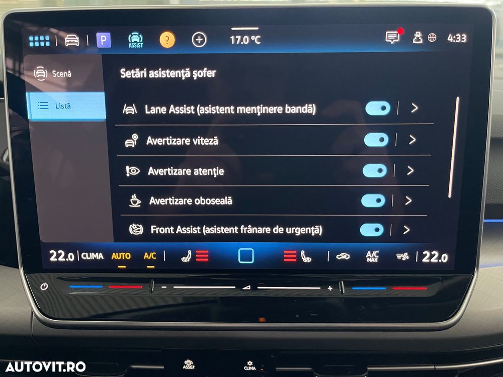 Volkswagen Golf 1.5 eTSI DSG MHEV Life - 24