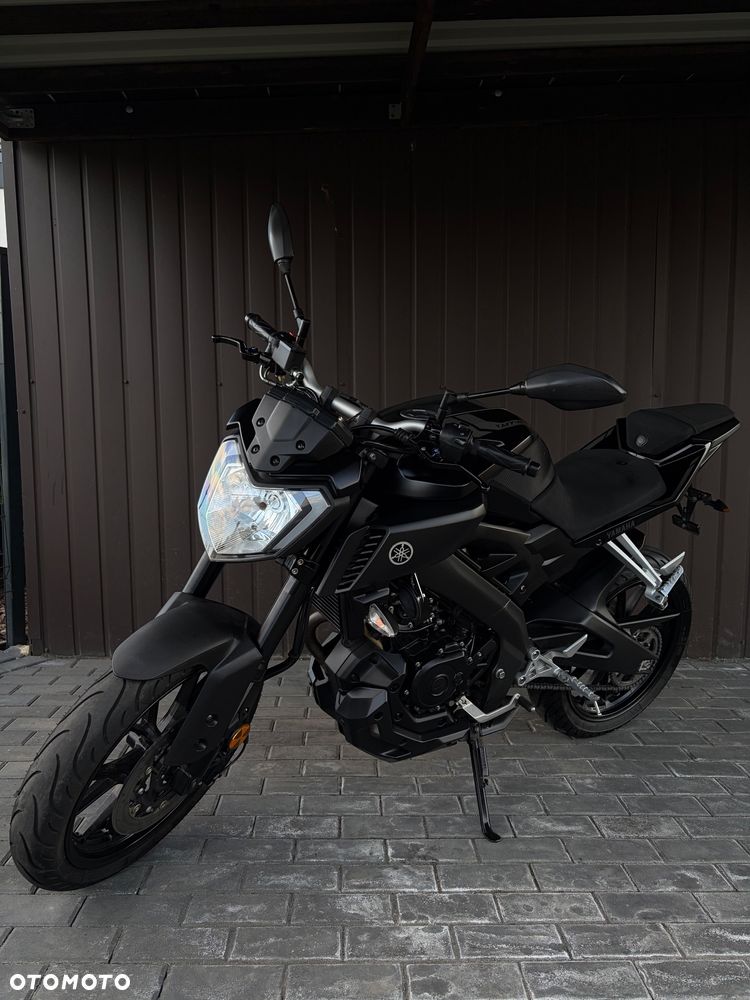 Yamaha MT - 37