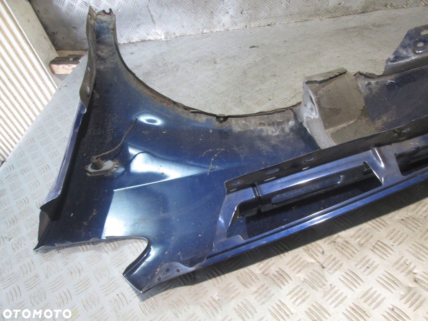 Błotnik prawy przód przedni VW Caddy III LD5Q - 5