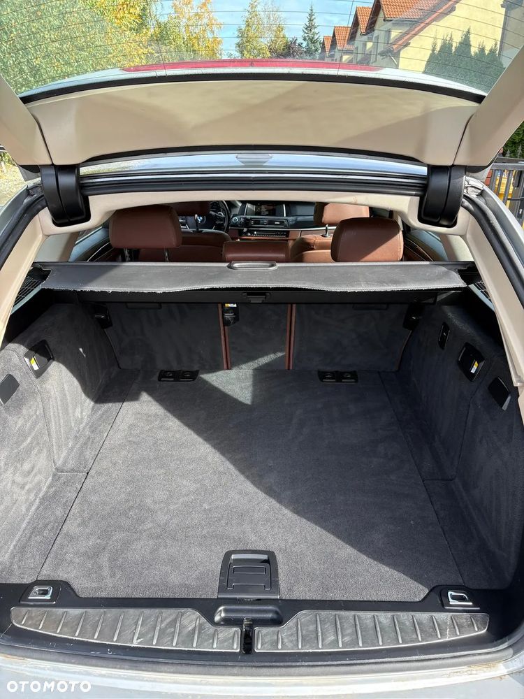 BMW Seria 5 520d - 34