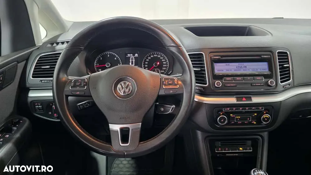 Volkswagen Sharan 2.0 TDI DPF BlueMotion Technology Trendline - 19