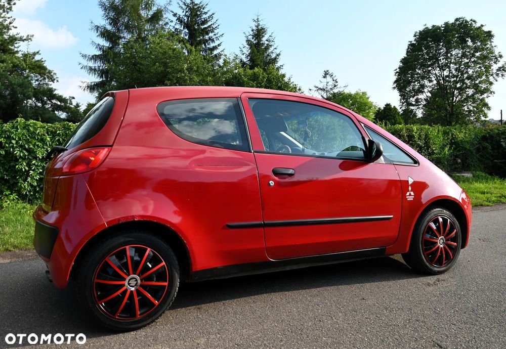 Mitsubishi Colt - 8