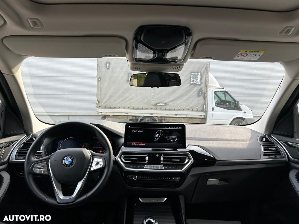 BMW X3 xDrive20i AT - 12