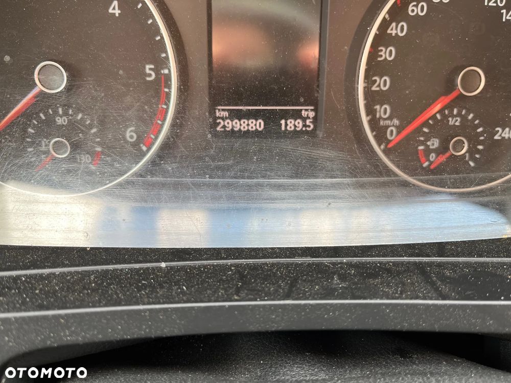 Volkswagen Transporter - 11