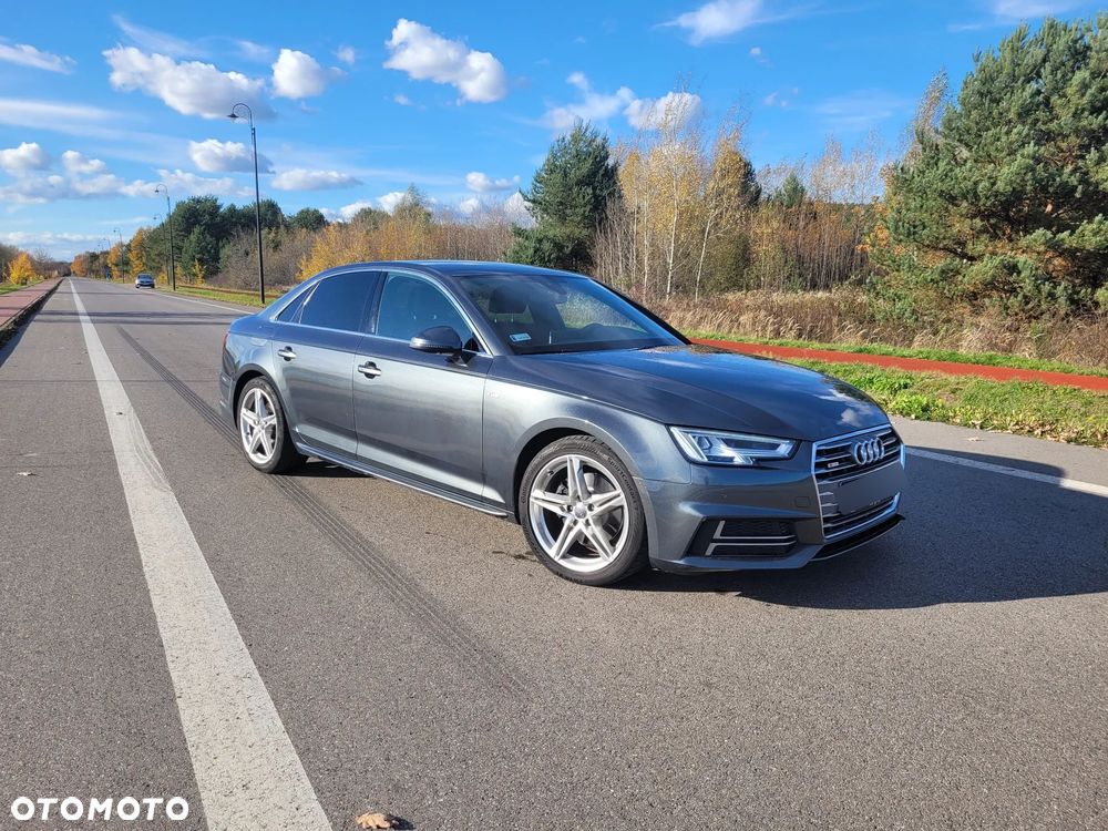Audi A4 Limousine - 3