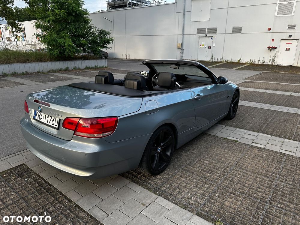 BMW Seria 3 325d - 3