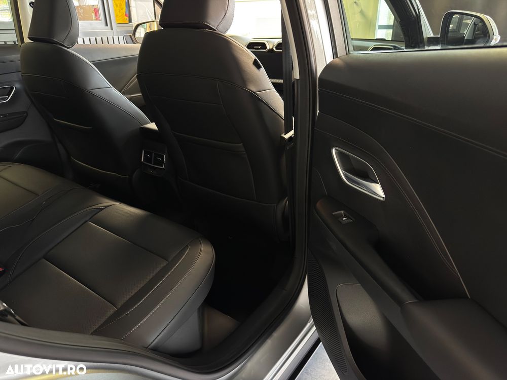 MG ZS HEV 1.5 GSI AT Exclusive - 17