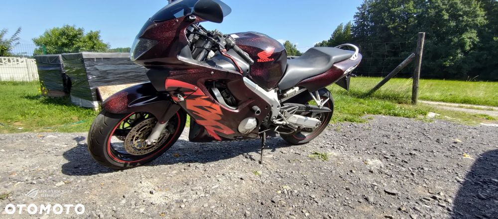Honda CBR - 2