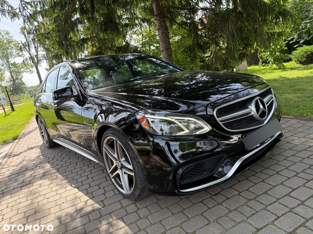 Mercedes-Benz Klasa E 63 AMG S 4-Matic - 1