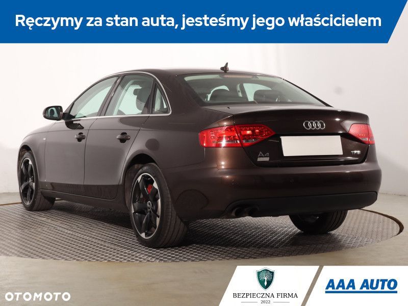Audi A4 Limousine - 6