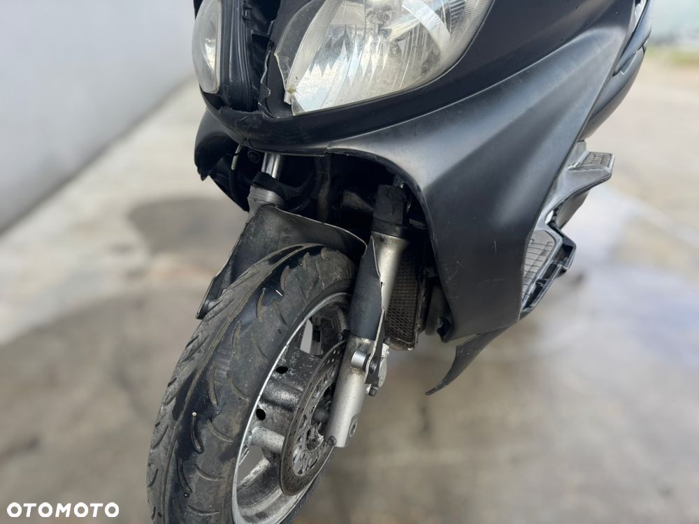 Suzuki Burgman - 17