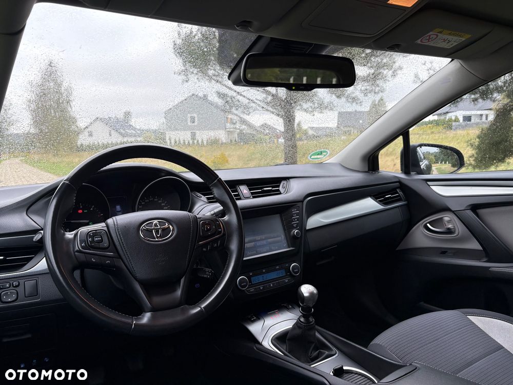 Toyota Avensis Touring Sports 2.0 D-4D Edition S+ - 25