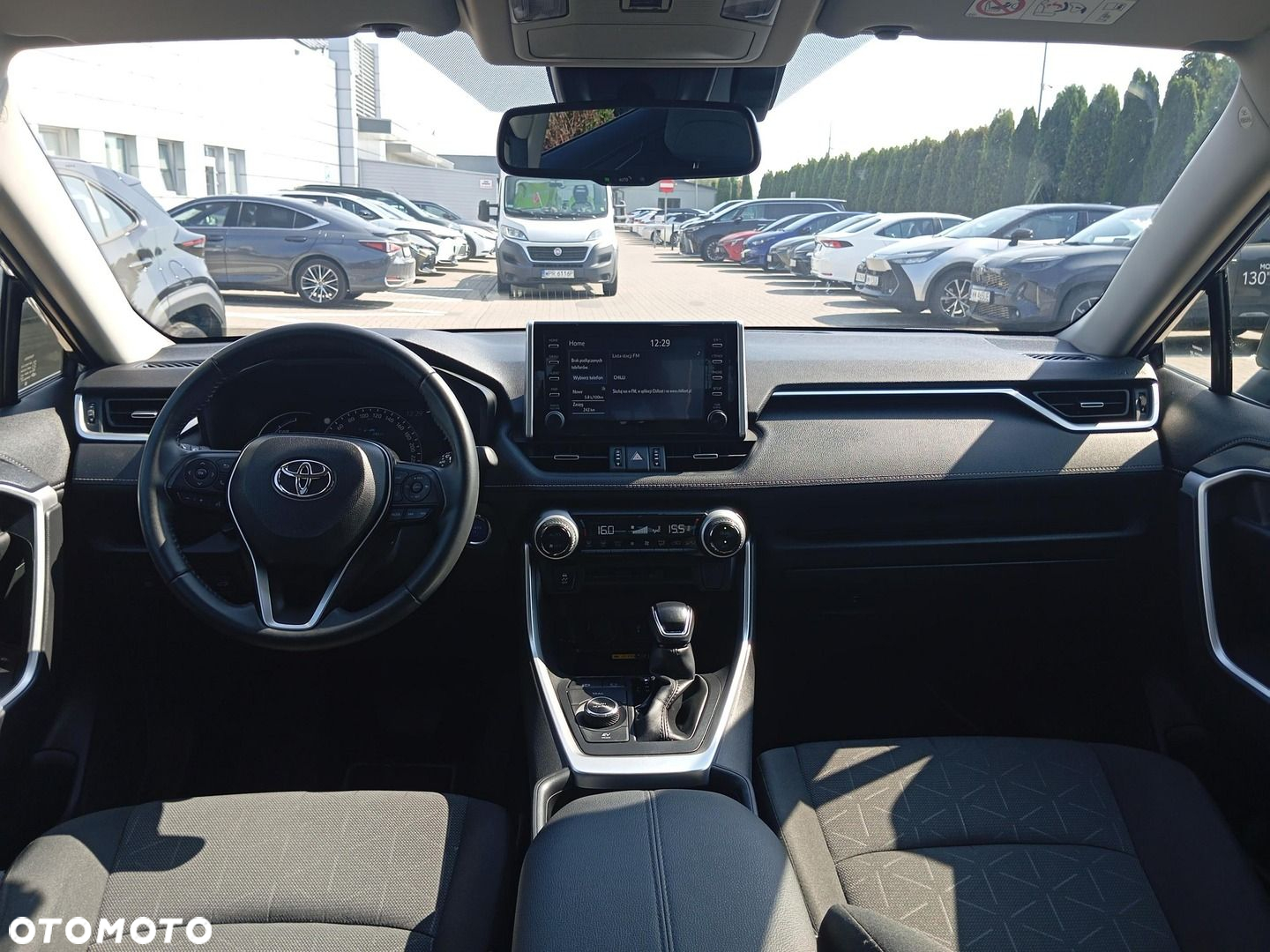 Toyota RAV4 - 16