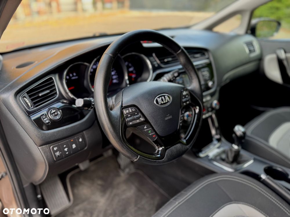 Kia Ceed Cee'd 1.6 CRDi Business Line - 18