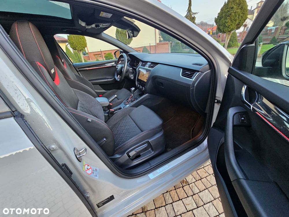 Skoda Octavia 2.0 TDI 4x4 DSG RS - 26