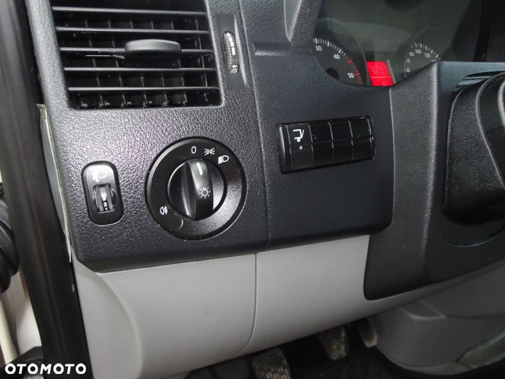 Volkswagen Crafter - 13