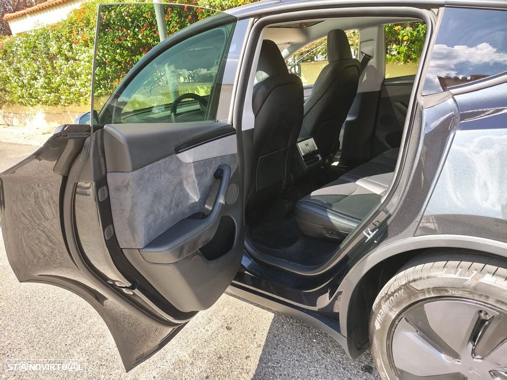 Tesla Model Y Long Range Tração Integral - 13