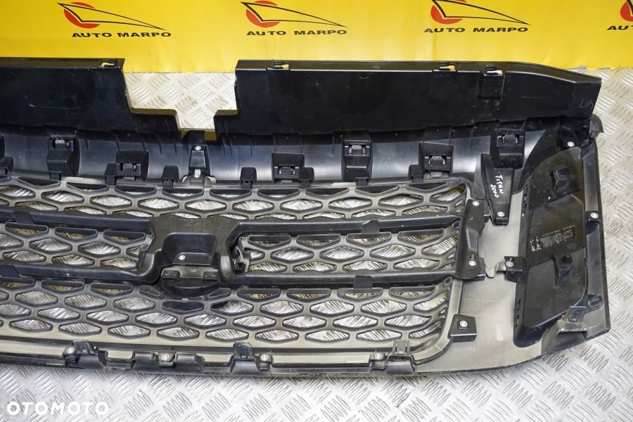 NISSAN TITAN 2016 - 2019 Atrapa Przód Grill USA - 14