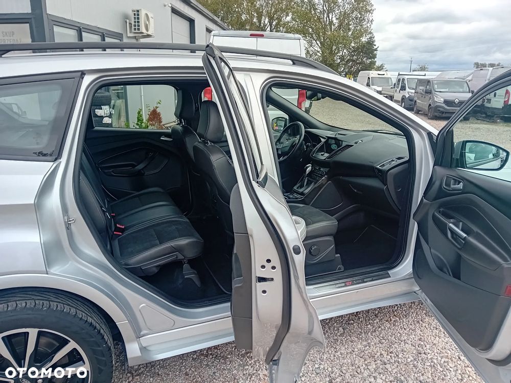 Ford Kuga - 12