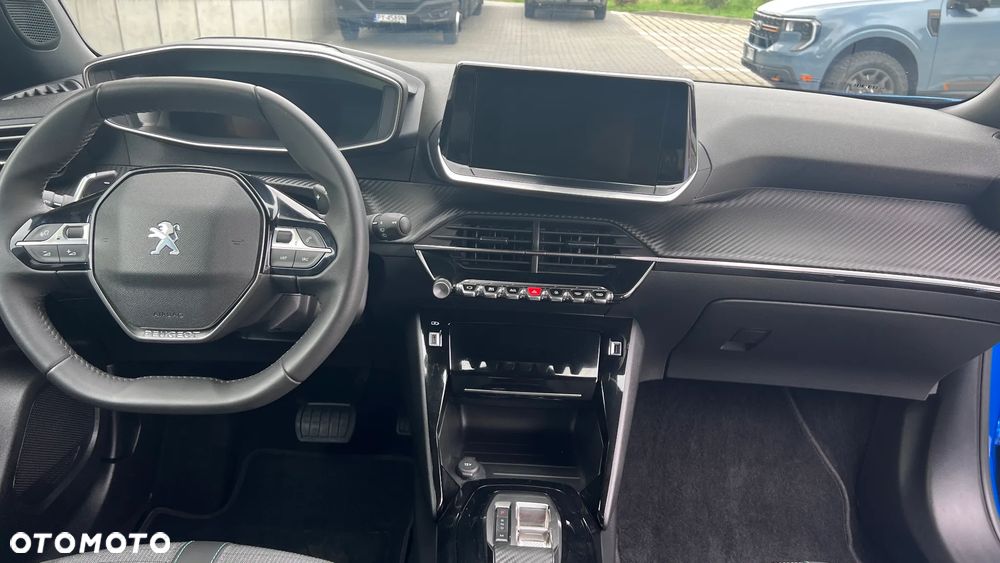 Peugeot 2008 PureTech 130 EAT8 Allure Pack - 16