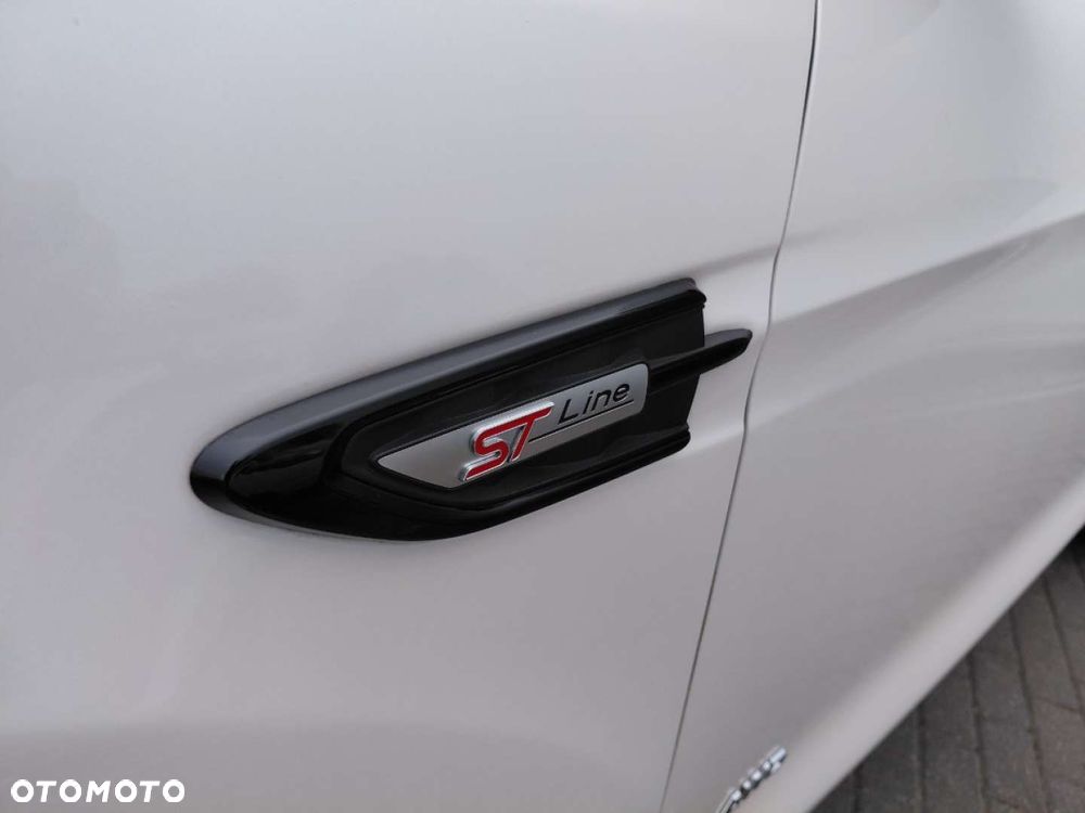 Ford Kuga - 9