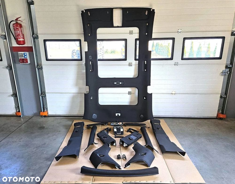 AUDI Q7 4L 09-15R PODSUFITKA S-LINE CZARNA PANORAMA SZYBERDACH OSLONY SLUPKOW OSWIETLENIE RACZKI SLONECZKA LUSTERKO 4L0867505K - 1